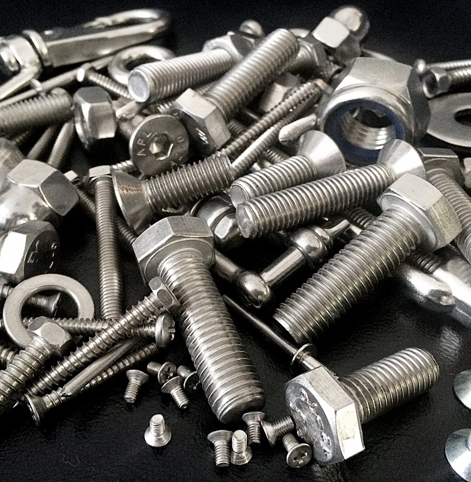 High-Tensile Industrial Stud Bolts and Fasteners